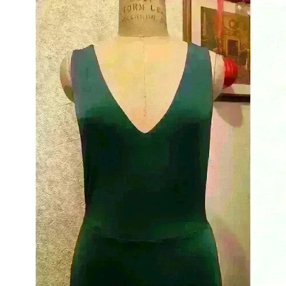 Love by Design Geneva V-neck Sleeveless Maxi Dress Hunter Green Dress Size M - Picture 4 of 12